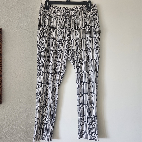 kate quinn Pants - Kate quinn black and white rainbow mama pants